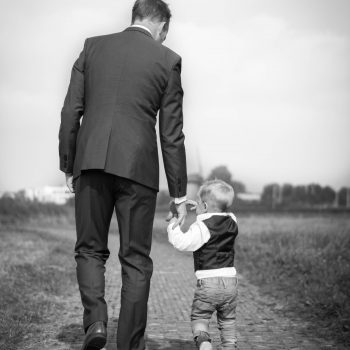 sabine-van-straaten-HF4Hy8jFhEY-unsplash Личните контакти на детето с родителя, лишен от родителски права