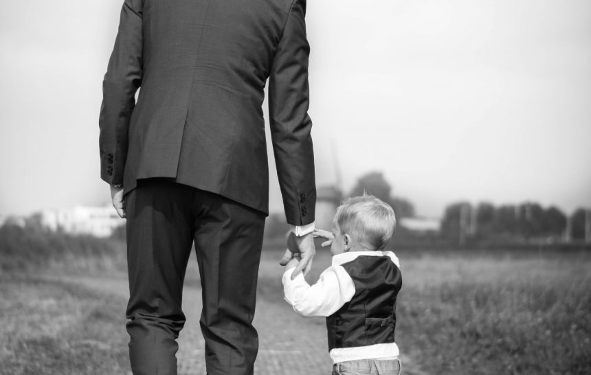 sabine-van-straaten-HF4Hy8jFhEY-unsplash Личните контакти на детето с родителя, лишен от родителски права